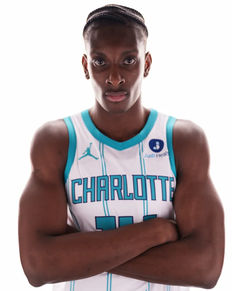 v体育app-24岁生日快乐！NBA官方晒照为穆萨-迪亚巴特庆生