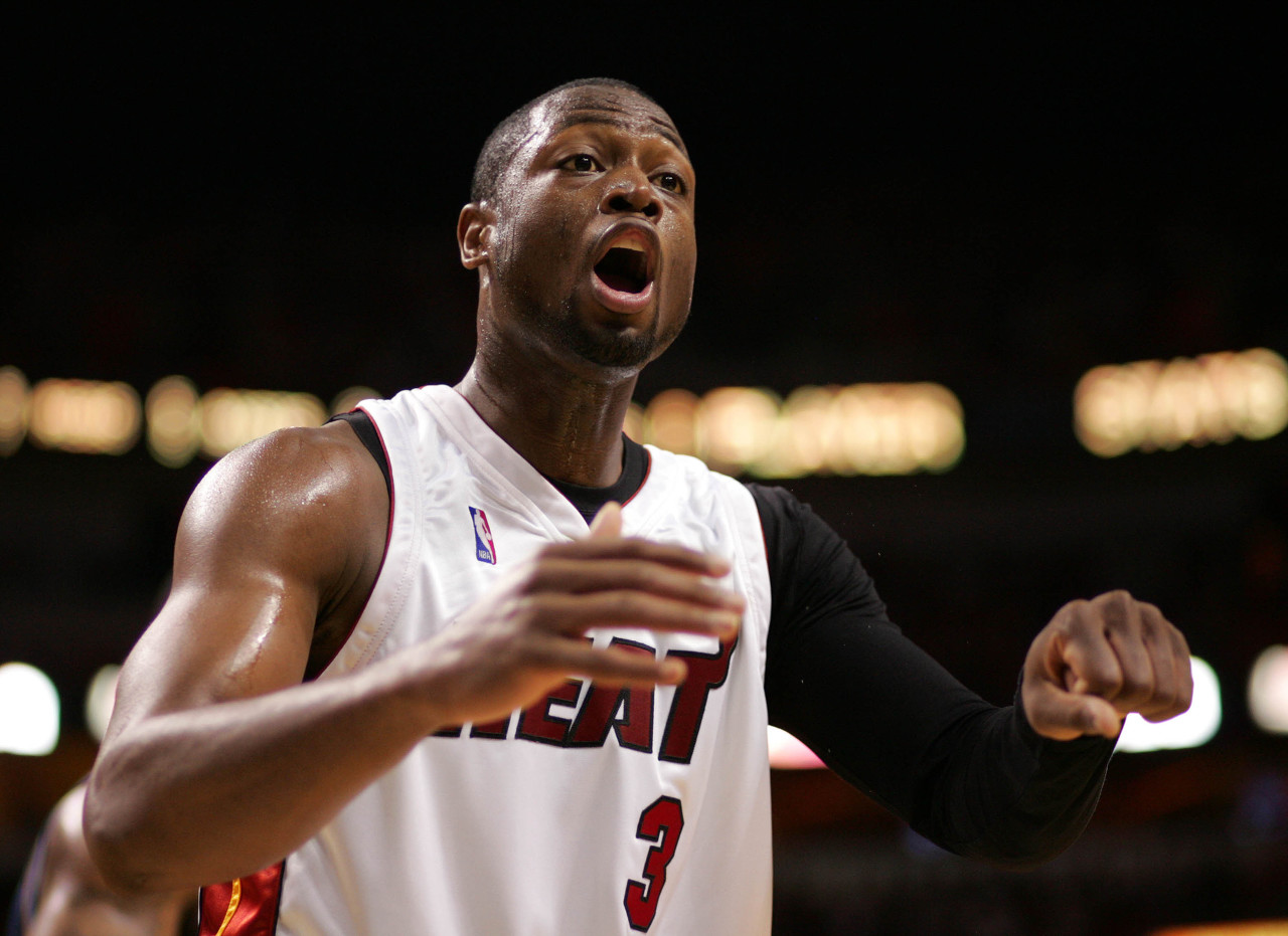 v体育app-韦德:贝弗利这种水平没资格比较我跟哈登 你连75大的门槛都没进